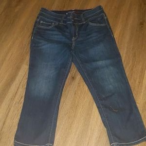 Bottoms up skinny Capri